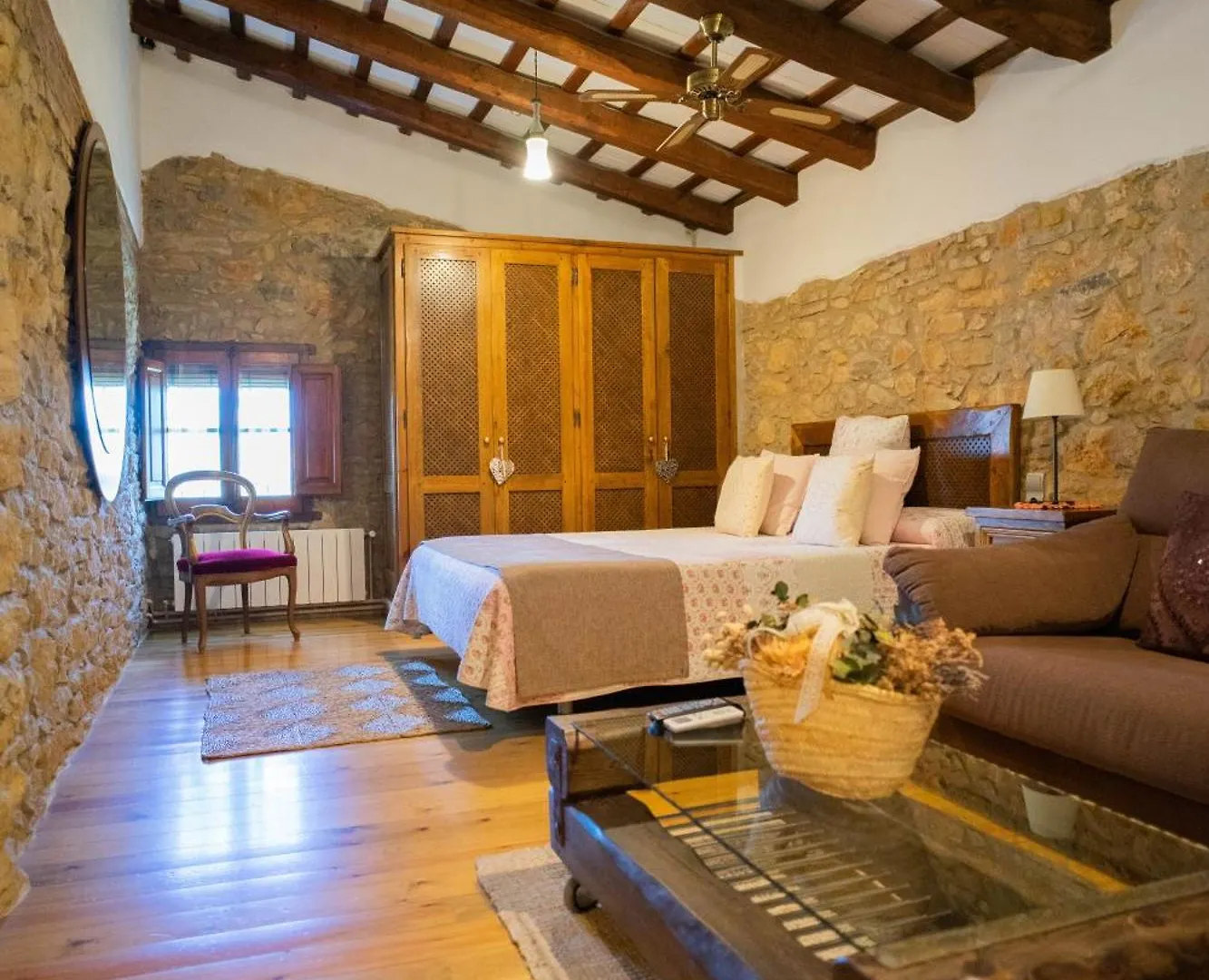 Hotel Mas Rabiol Peratallada